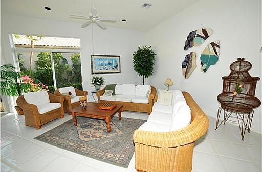 Home For Sale In Broken Sound