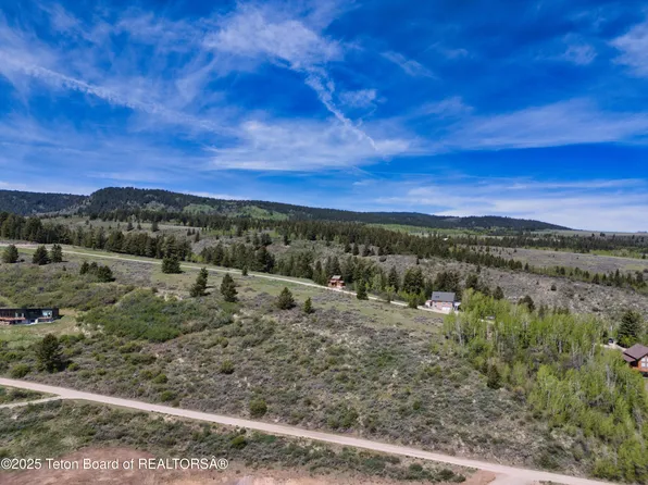 2401 Grandview Dr, Tetonia, ID 83452