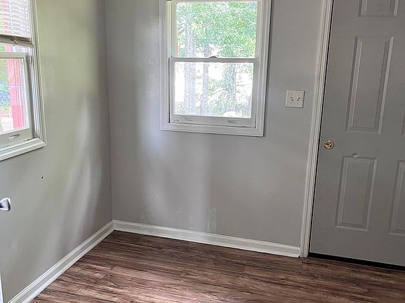 4th image of 4736 Gaynor Ave