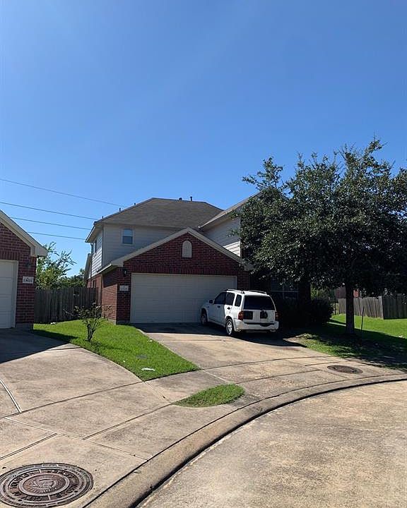 1st image of 13927 Magnolia Lake Ln