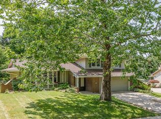 1230 26th St, West Des Moines, IA 50266