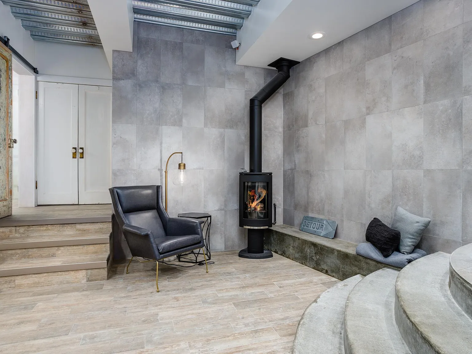 2 bed, 1000 sqft, $2,500 — Photo 3