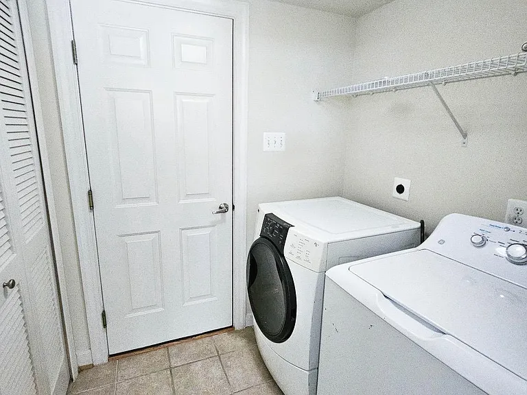 13117 Tannery Ridge Dr — Photo 48
