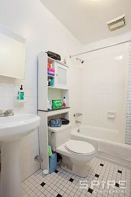 Rented by Spire Group | media 7