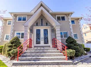 20433 45th Rd, Bayside, NY 11361