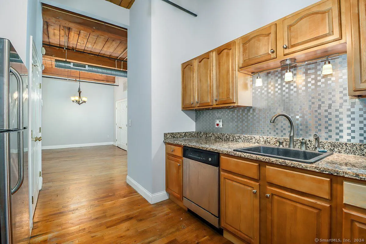 145 Canal St — Photo 3