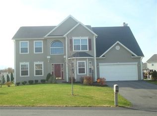 6 Olden Ct, Malta, NY 12020