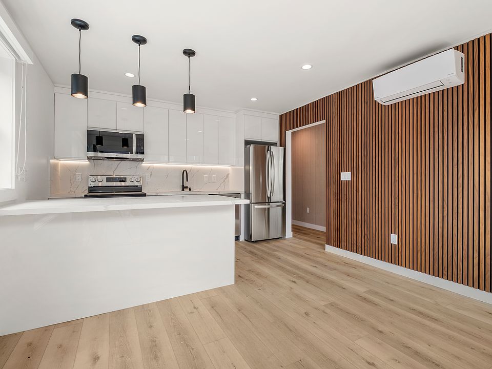 1st image of 2227 Carleton St
