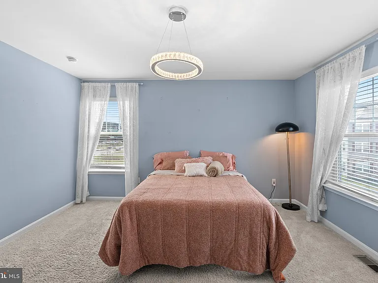 9715 Summerton Dr — Photo 36