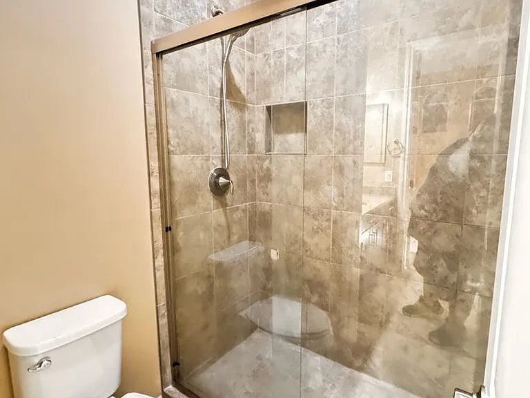 268 E Powell Way — Photo 44