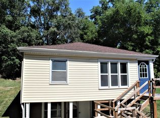 415 S Maple Ave, Logan, IA 51546