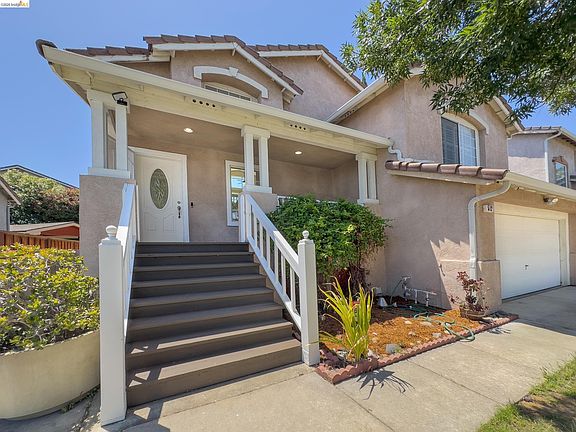 3rd image of 512 Burdick Dr