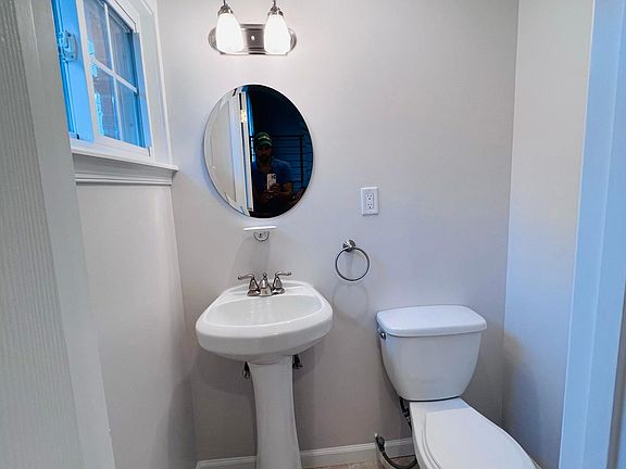 Entrance Powderroom