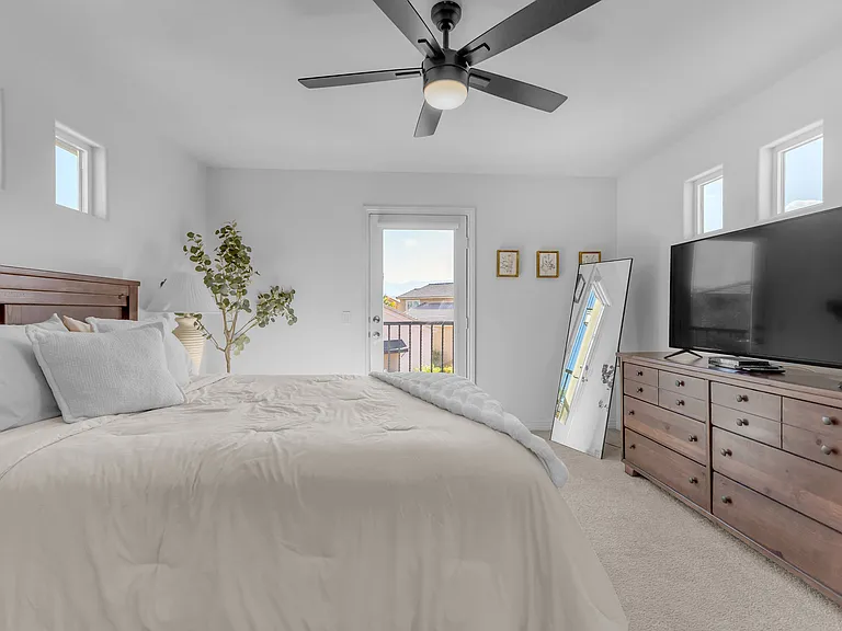 Rosewood Ln — Photo 11