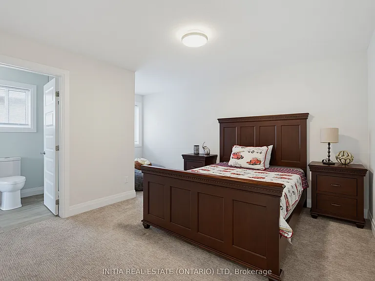 1258 Silverfox Dr — Photo 20