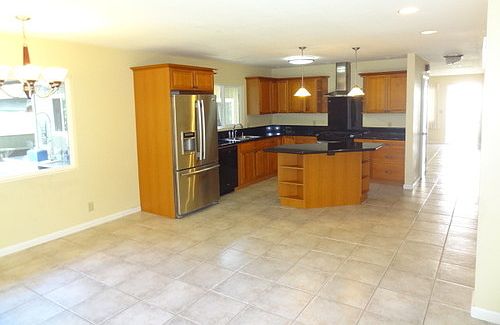 4th image of 319 Akaka Ln APT A