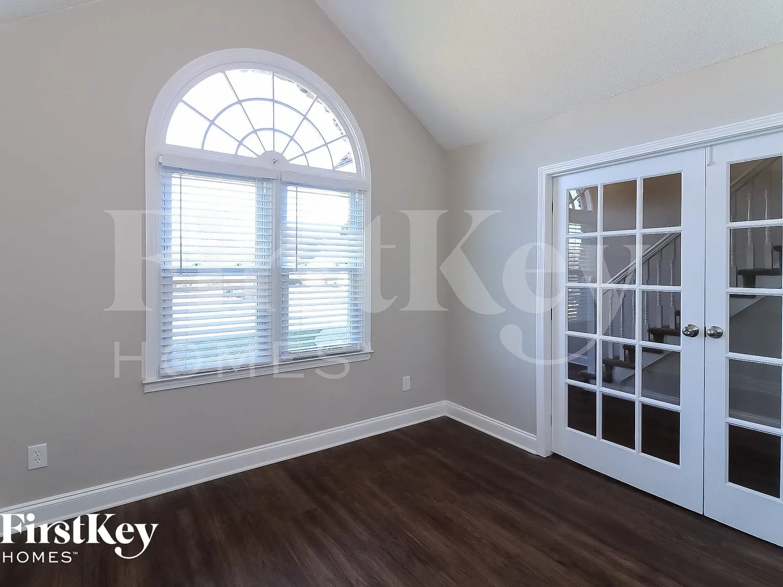 5 bed, 2.5 bath, 2682 sqft, $2,665 — Photo 4