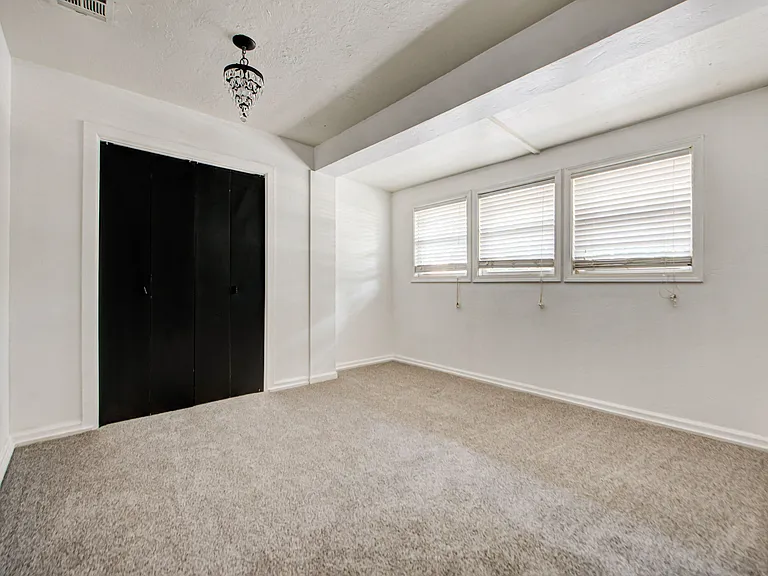 1222 Camden Way — Photo 8