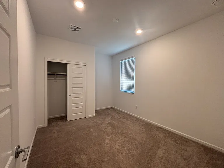 706 W Calle El Teclado — Photo 7