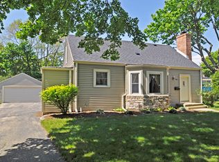 921 Fairfield Ct, Waukegan, IL 60085