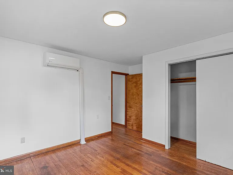 16811 Ridge Rd — Photo 16