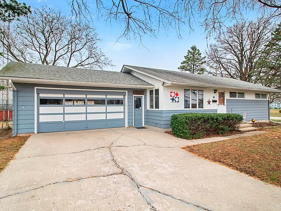 Beautifully maintained home!