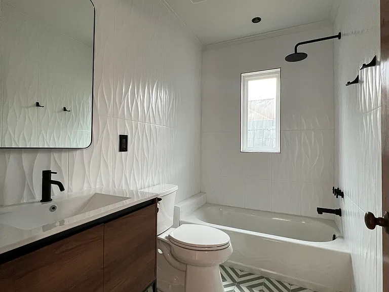 1414 E Palm Ln — Photo 17