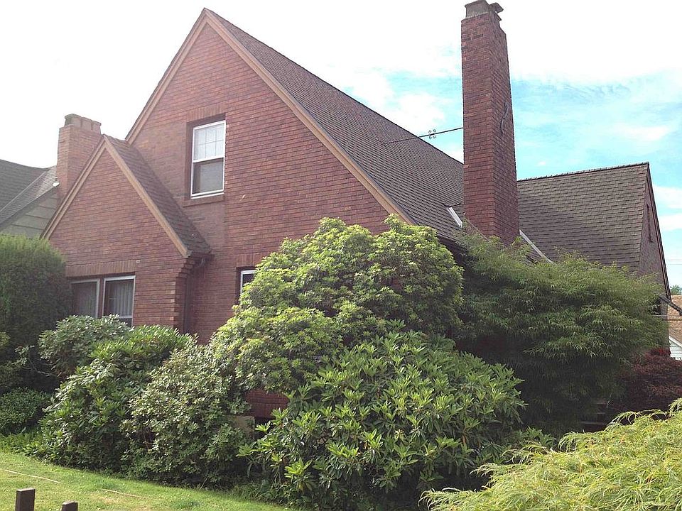 2nd image of 8016 8th Ave NE