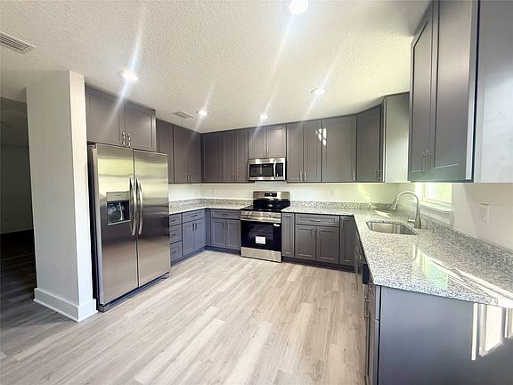 3rd image of 28019 Bond Rd