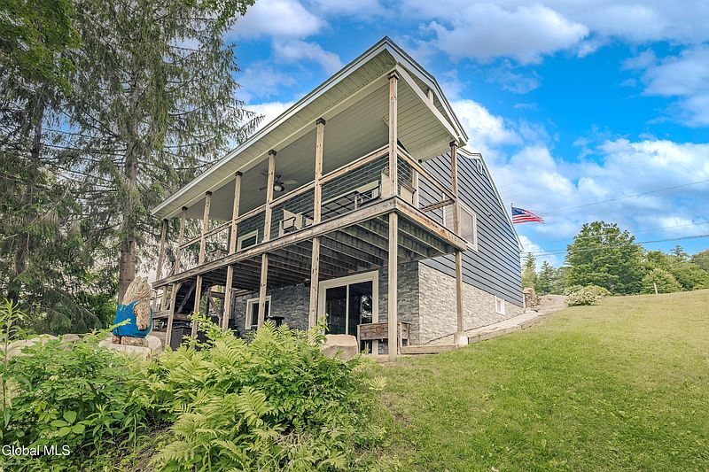 5th image of 154 Lakeside Drive