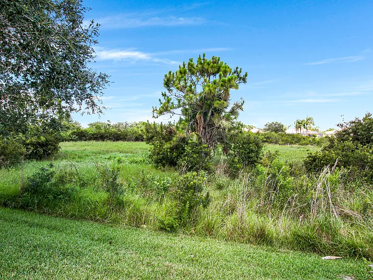 10870 SW Dardanelle Dr — Photo 47