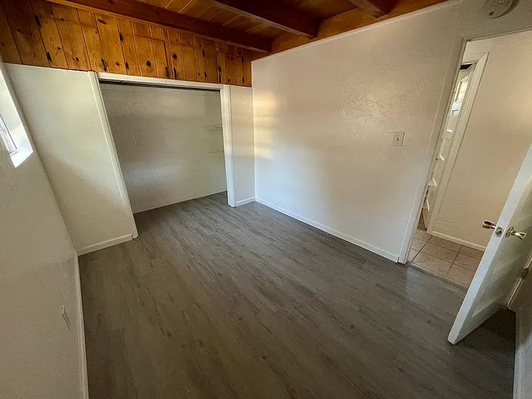 314 S Main Ave — Photo 15