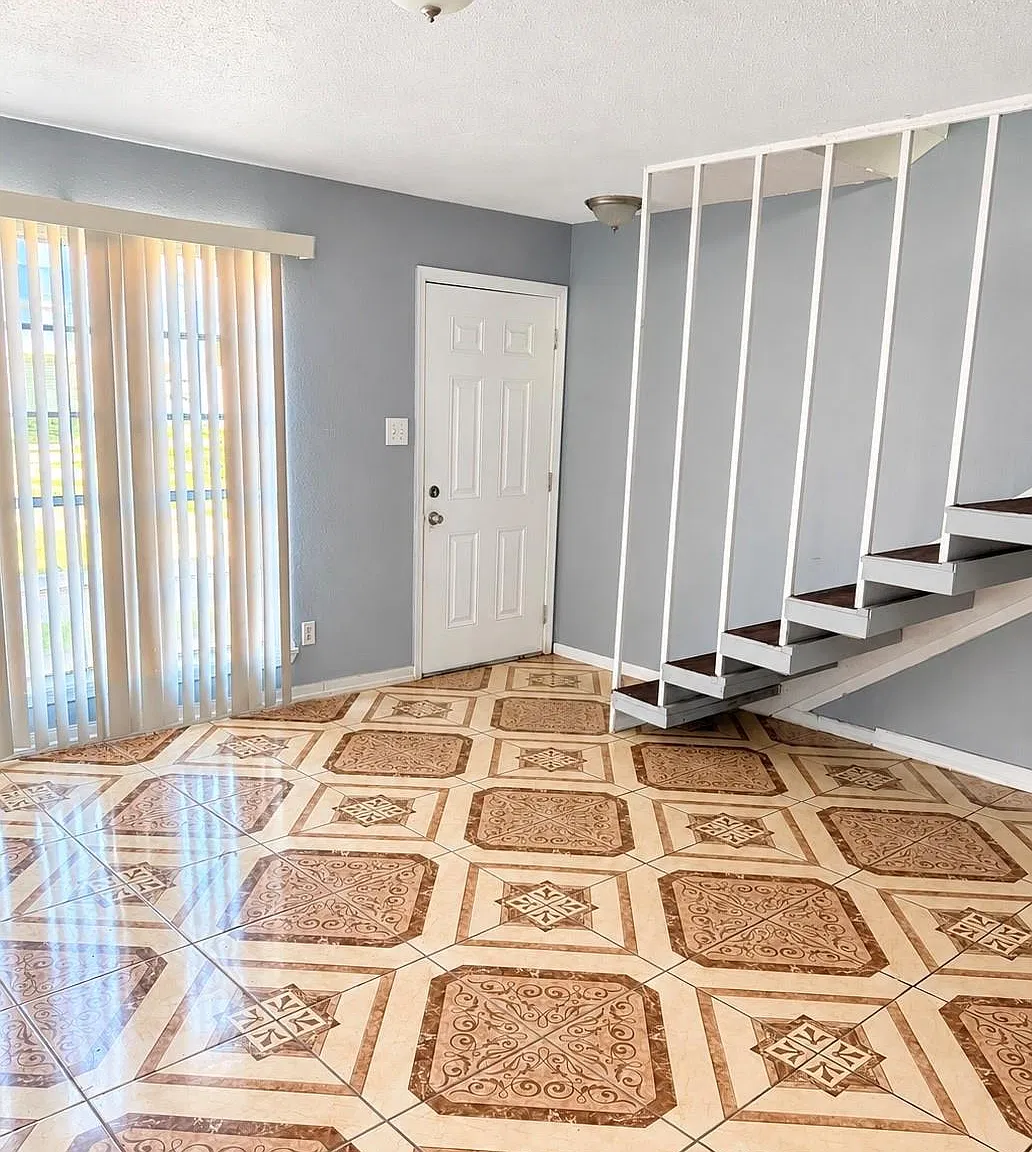 2 bed, 2.0 bath, 1102 sqft, $1,349 — Photo 4