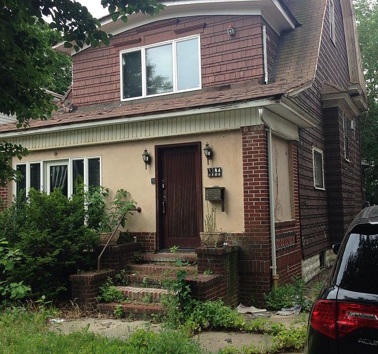 2nd image of 3204 Bedford Ave