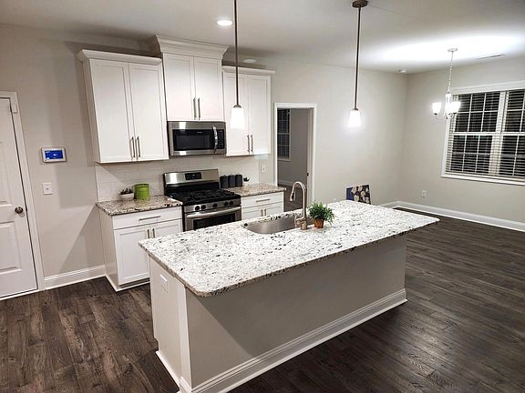 3rd image of 1405 Friar Rock Cir