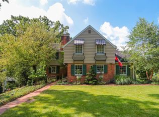 77 W Hill Ln, Cincinnati, OH 45215