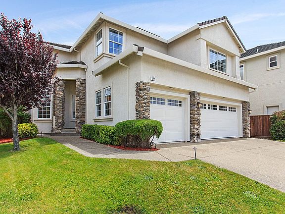 3rd image of 322 Castile Way