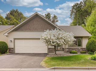 1003 Farrell St S, Maplewood, MN 55119