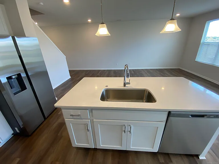 8783 Pioneer St — Photo 12