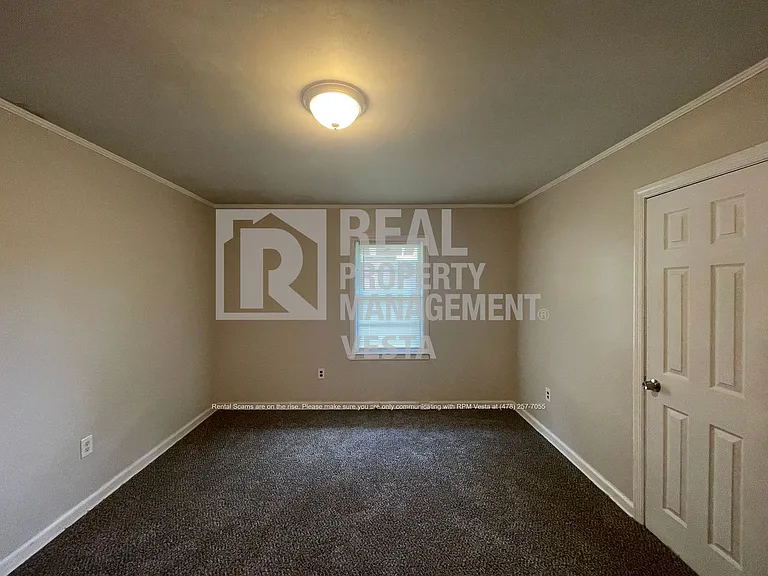 5351 Finsbury Dr — Photo 9