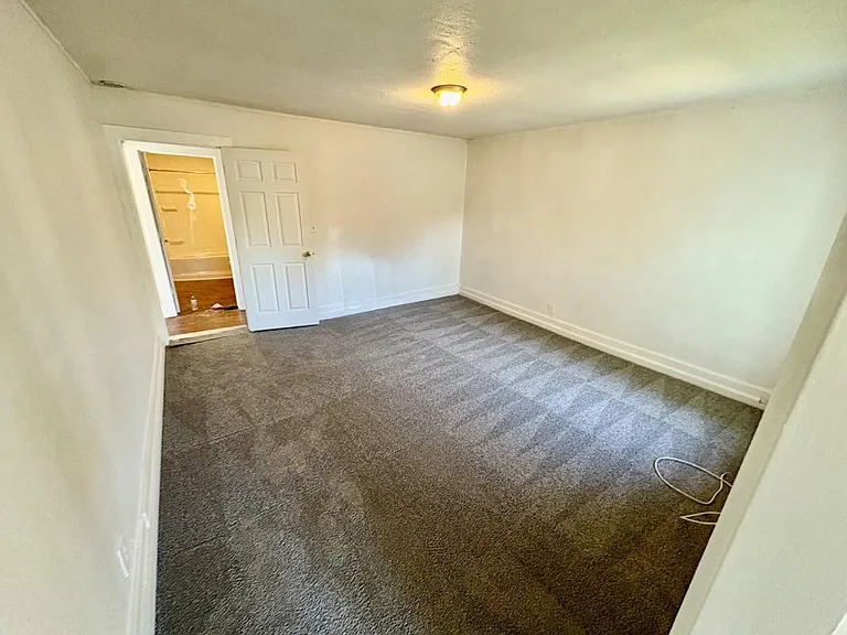 408 S Wright St #B — Photo 13