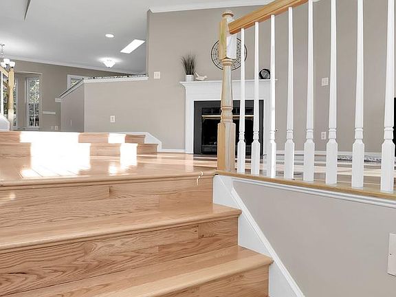 5th image of 602 Hatchers Run Ct