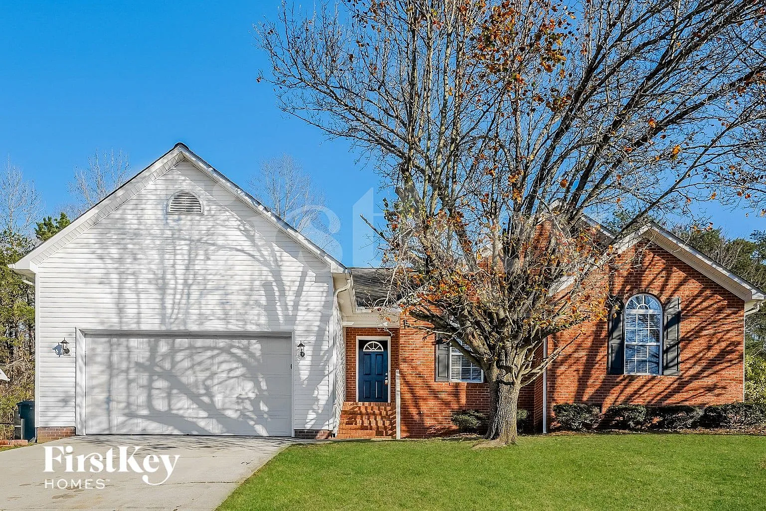 3 bed, 2.5 bath, 1977 sqft, $2,270 — Photo 1