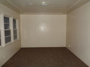 1722 1/2 W 57th St, Los Angeles, CA 90062