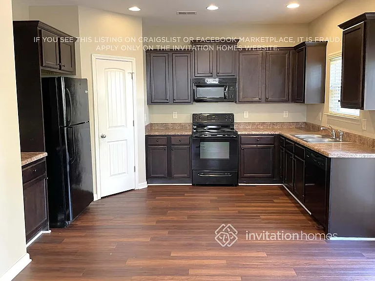 200 Reston Ct — Photo 5