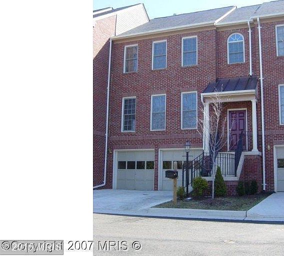 1st image of 185 Mosby Cir