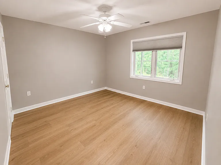 119 Oconomowoc Sq — Photo 5
