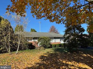 182 Summit Dr, Lewistown, PA 17044