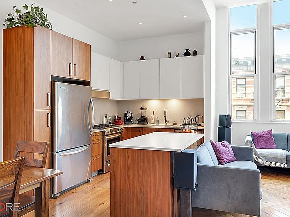 3rd image of 220 W 148th St APT 3C