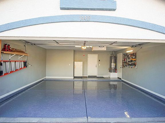 Newly Renovated Garage